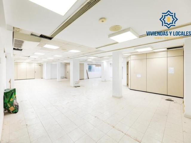 Local comercial en venta Granada