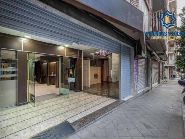 Local comercial en venta Granada
