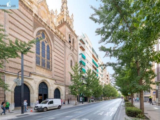 Local comercial en venta Granada