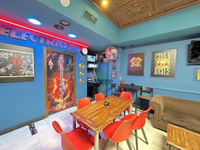 Local comercial en venta Dos Hermanas