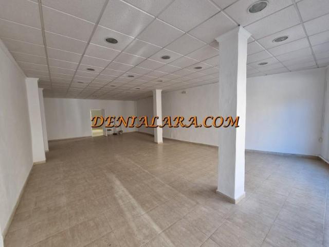 Local comercial en venta Denia