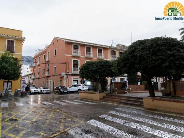 Local comercial en venta Denia