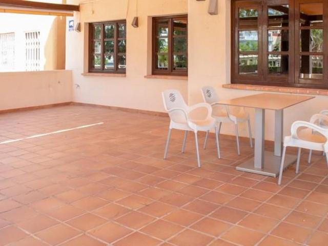 Local comercial en venta Denia