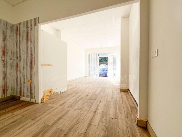 Local comercial en venta Denia