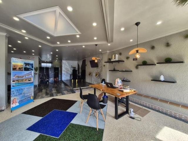 Local comercial en venta Denia