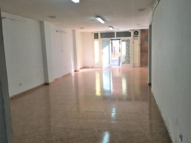 Local comercial en venta en Cornellà de Llobregat, La Gavarra