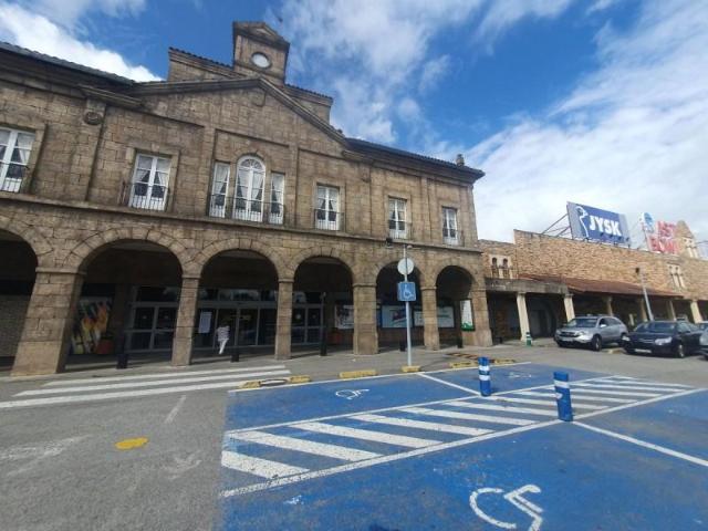Local comercial en venta en Corvera de Asturias, Corvera