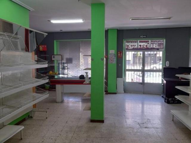 Local comercial en venta en Cáceres, HERNAN CORTES