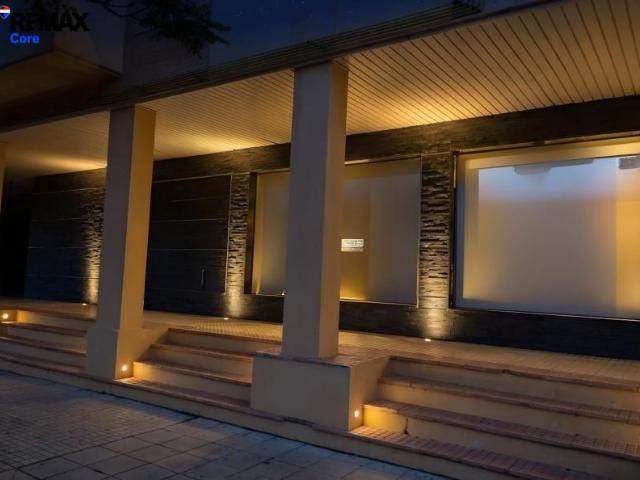 Local comercial en venta en Cáceres, NUEVO CACERES
