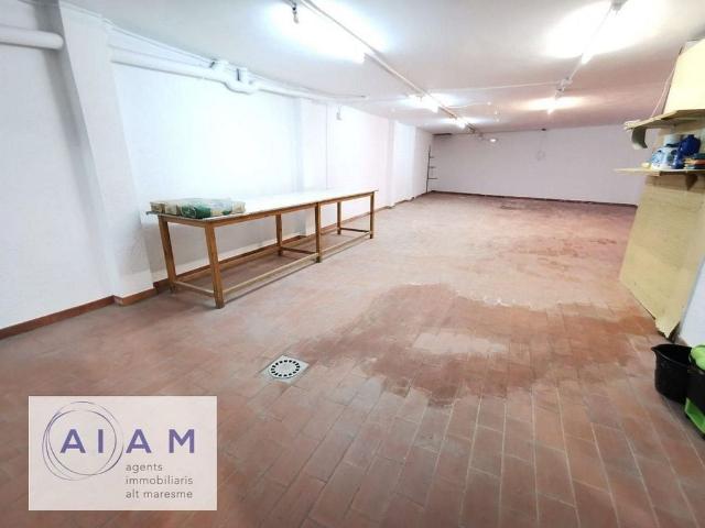 Local comercial en venta en calle De Sant Jaume, Calella, de 112 m² por 54.000