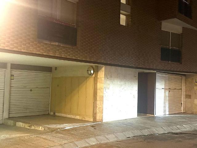 Local comercial en venta en calle Albéniz, Sant Fruitós de Bages, de 470 m² 1 habitación por 160.000