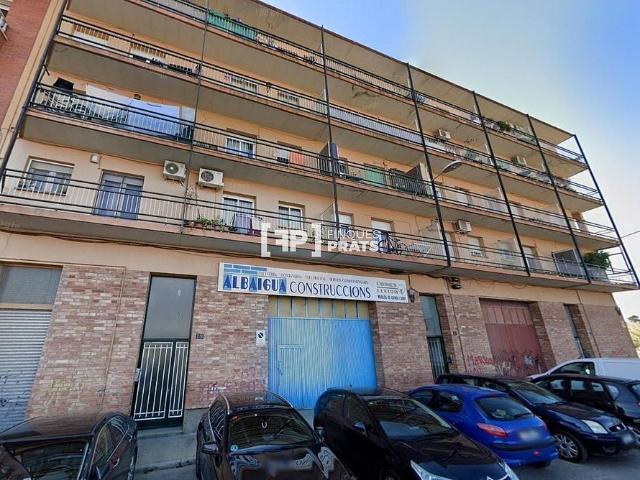 Local comercial en venta en calle Almirall Folch, Lleida, de 267 m² por 96.000