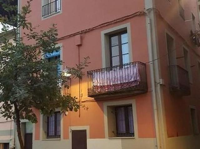 Local comercial en venta en calle Bonaire, Olot, de 50 m² por 12.000