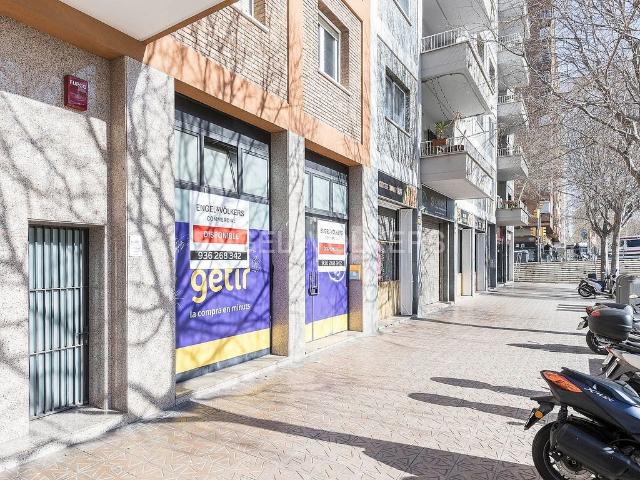 Local comercial en venta en calle Gran Via de Les Corts Catalanes, Barcelona, de 204 m² por 340.000