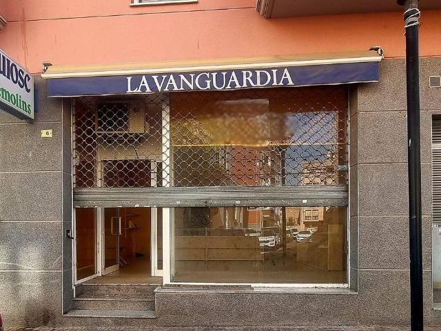 Local comercial en venta en calle D'antoni Casanova, Tortosa, de 40 m² por 63.900