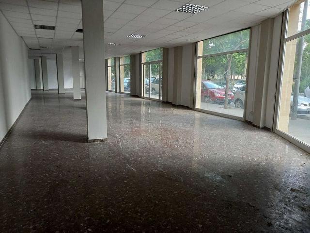Local comercial en venta en calle D'antoni de Bofarull, Reus, de 198 m² 1 habitación por 260.000