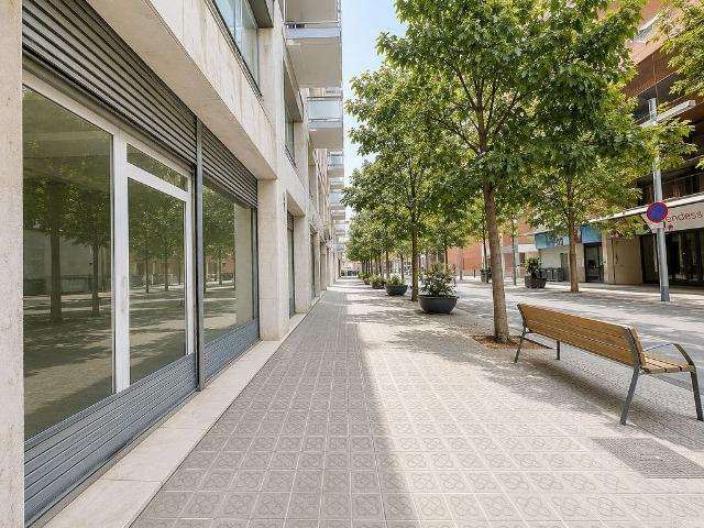 Local comercial en venta en calle D'eugeni D'ors, Barcelona, de 32 m² 2 habitaciones por 108.000