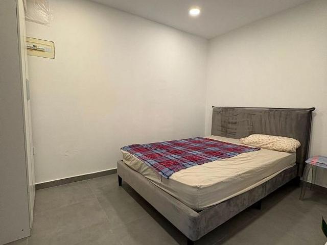 Local comercial en venta en calle D'europa, Terrassa, de 44 m² 1 habitación por 79.700