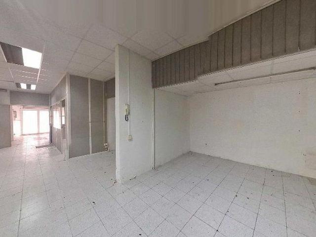 Local comercial en venta en calle D'evarist Arnús, Barcelona, de 240 m² por 205.000