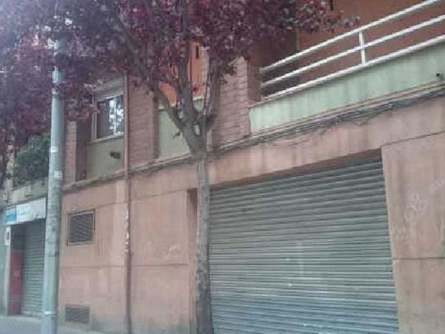 Local comercial en venta en calle De Covadonga, Badalona, de 89 m² por 46.900