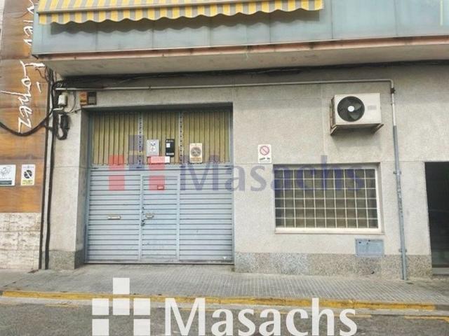 Local comercial en venta en Terrassa, de 330 m² 4 habitaciones por 199.500