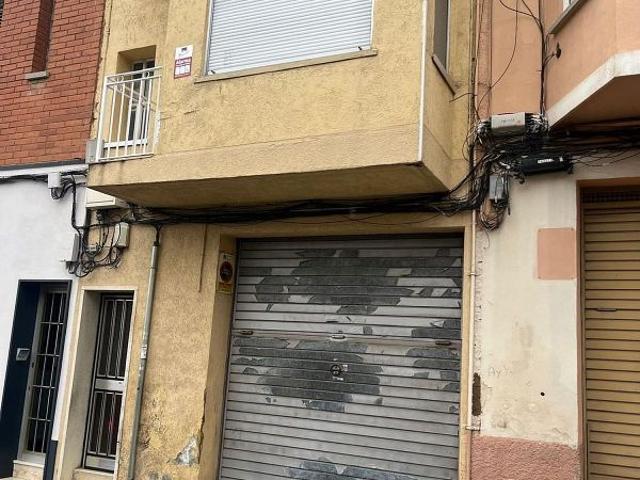 Local comercial en venta en calle De Calderón de la Barca, Terrassa, de 126 m² 1 habitación por 69.000