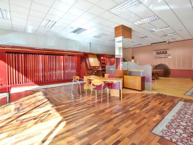 Local comercial en venta en calle De Carles Buïgas, Sant Feliu de Llobregat, de 129 m² por 149.000