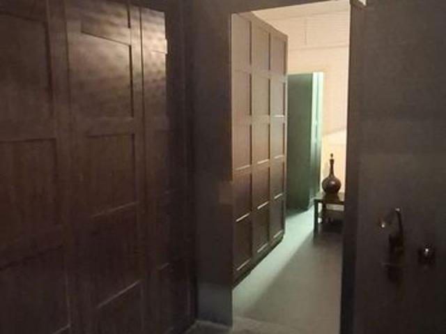 Local comercial en venta en calle De Bertran, Barcelona, de 132 m² por 290.000