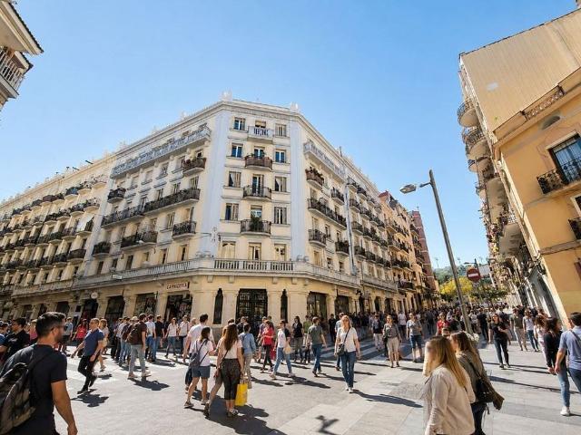 Local comercial en venta en calle De Blesa, Barcelona, de 33 m² 2 habitaciones por 82.500