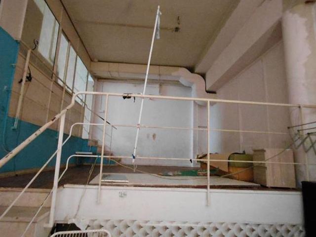 Local comercial en venta en calle De Gomis, Barcelona, de 240 m² 4 habitaciones por 225.000