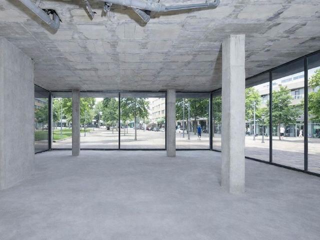 Local comercial en venta en calle De Gernika, Barcelona, de 595 m² por 620.000
