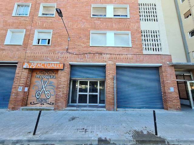 Local comercial en venta en calle De Granollers, Terrassa, de 99 m² por 59.000