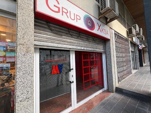 Local comercial en venta en calle De Déu i Mata, Barcelona, de 36 m² por 118.000