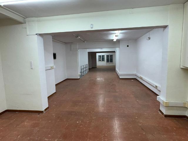 Local comercial en venta en calle De Floridablanca, Barcelona, de 488 m² 2 habitaciones por 377.000