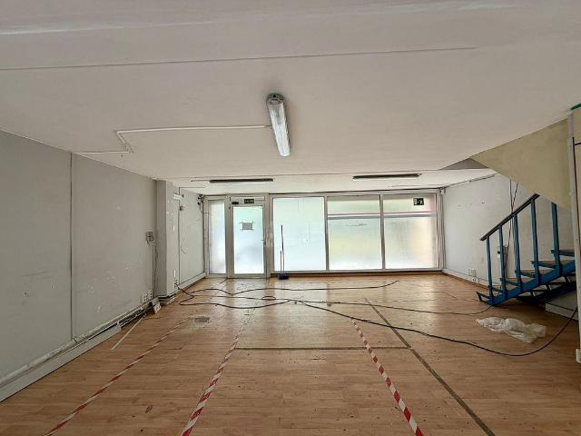 Local comercial en venta en calle De Huelva, Barcelona, de 50 m² 1 habitación por 150.000
