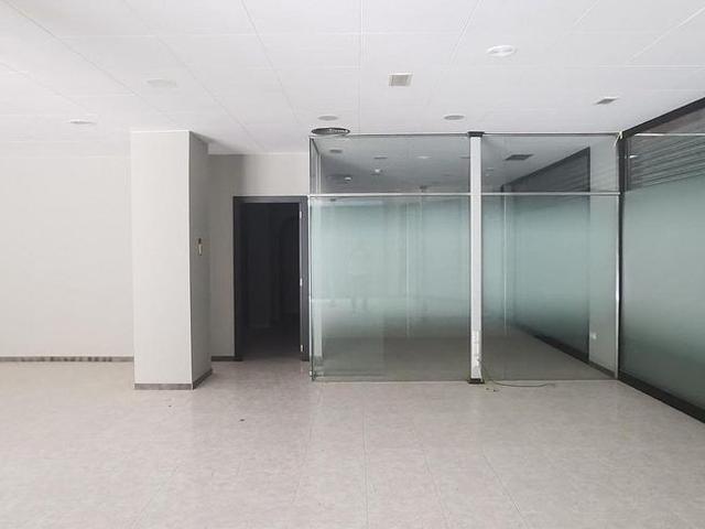 Local comercial en venta en calle De Jovara, Calella, de 210 m² por 220.000