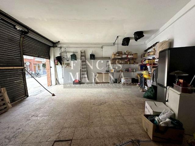 Local comercial en venta en calle De Joanot Martorell, Gavà, de 48 m² 1 habitación por 132.000