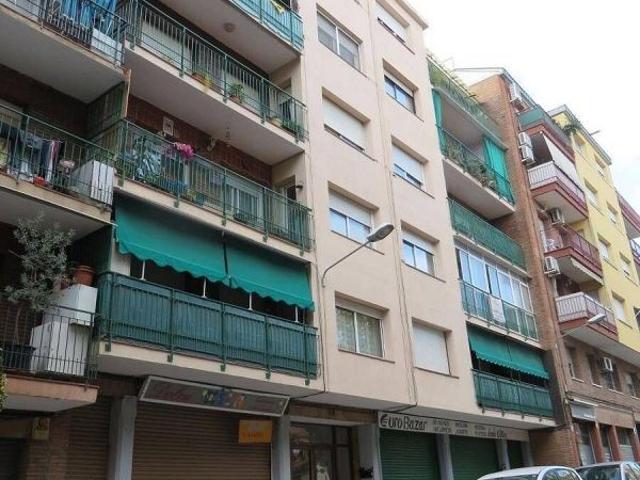 Local comercial en venta en calle De L'onze de Setembre, Viladecans, de 82 m² por 98.000