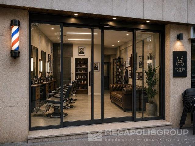 Local comercial en venta en calle De la Diputació, Barcelona, de 100 m² por 149.000