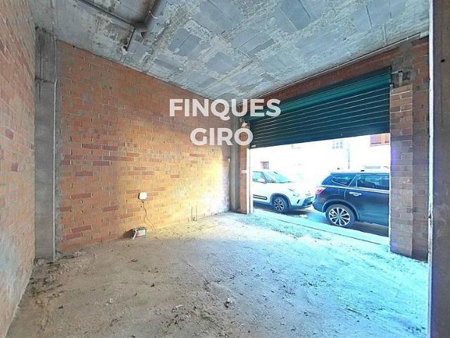 Local comercial en venta en calle De la Font de la Menya, Vendrell, El, de 28 m² por 27.000