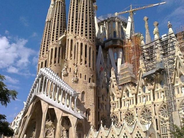 Local comercial en venta en calle De la Marina, Barcelona, de 360 m² 7 habitaciones por 500.000