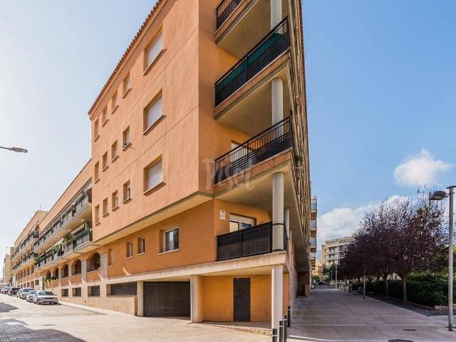 Local comercial en venta en Sant Carles de la Ràpita, de 485 m² por 94.900