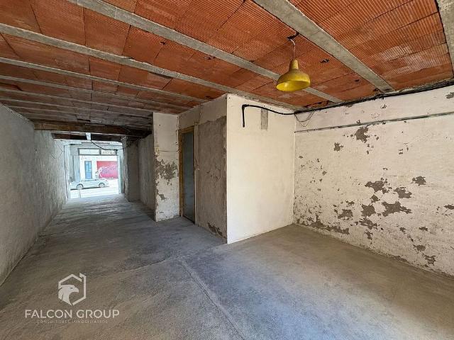 Local comercial en venta en calle De la Unió, Vilanova i La Geltrú, de 170 m² por 140.000