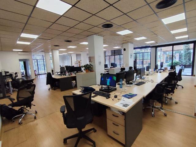Local comercial en venta en calle De L'argentera, Reus, de 237 m² por 289.000