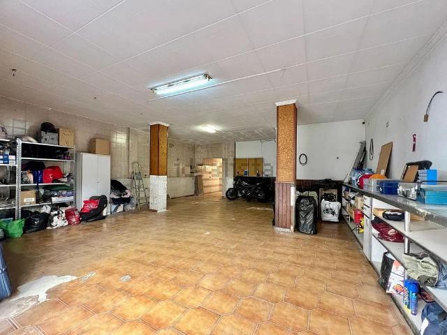 Local comercial en venta en calle De L'argentera, Reus, de 90 m² por 70.000