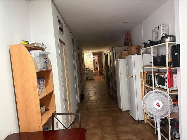 Local comercial en venta en calle De Llançà, Hospitalet de Llobregat, L´, de 160 m² 8 habitaciones por 195.000