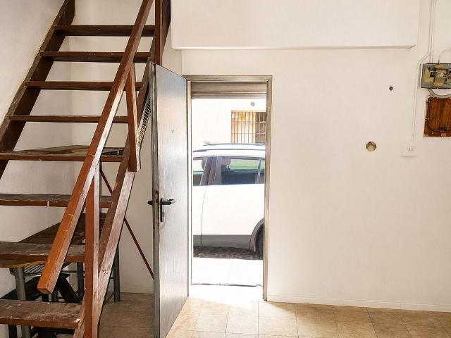 Local comercial en venta en calle De Monjo, Barcelona, de 15 m² 1 habitación por 76.000