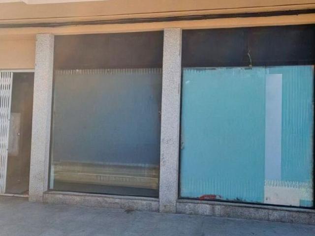 Local comercial en venta en calle De Monturiol, Calafell, de 179 m² por 248.000