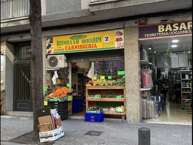 Local comercial en venta en calle De Mossèn Jacint Verdaguer, Santa Coloma de Gramanet, de 35 m² 1 habitación por 100.000