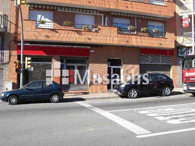 Local comercial en venta en Rubí, de 295 m² por 200.000